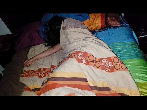 ❤️ ස්ටේප්සන් තම තරුණ සුළු මව නිදා සිටියදී ඇයට බැණ වදියි. ️❌ Porno si.vlad-massage-salon.ru ❌️